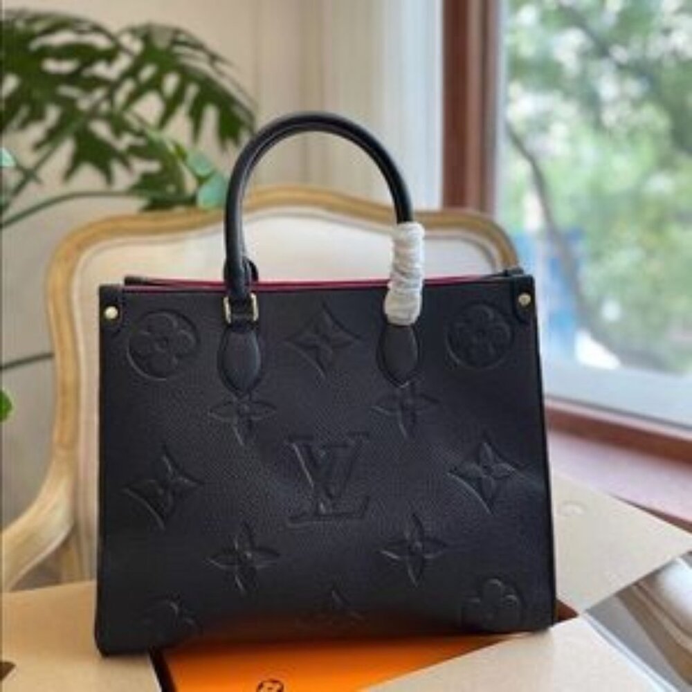 Louis Vuitton ONTHEGO GM Grained Calfskin Tote Bag Shopper Shoulder Tote
